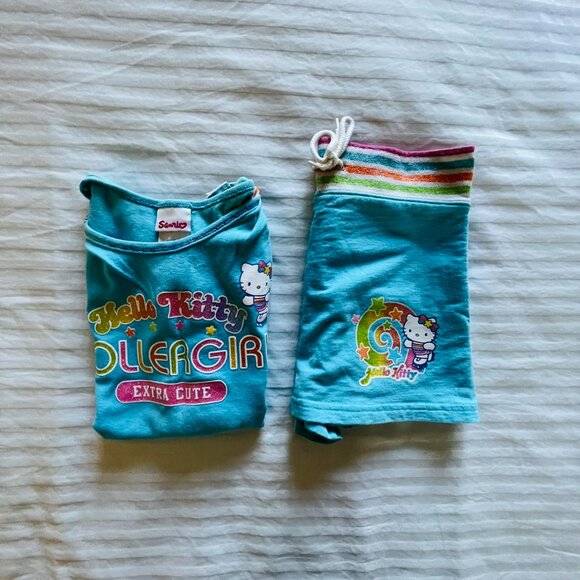 Hello Kitty Matching (Set) Top and Skorts (Shorts/Skirt). SANRIO. - Picture 13 of 14